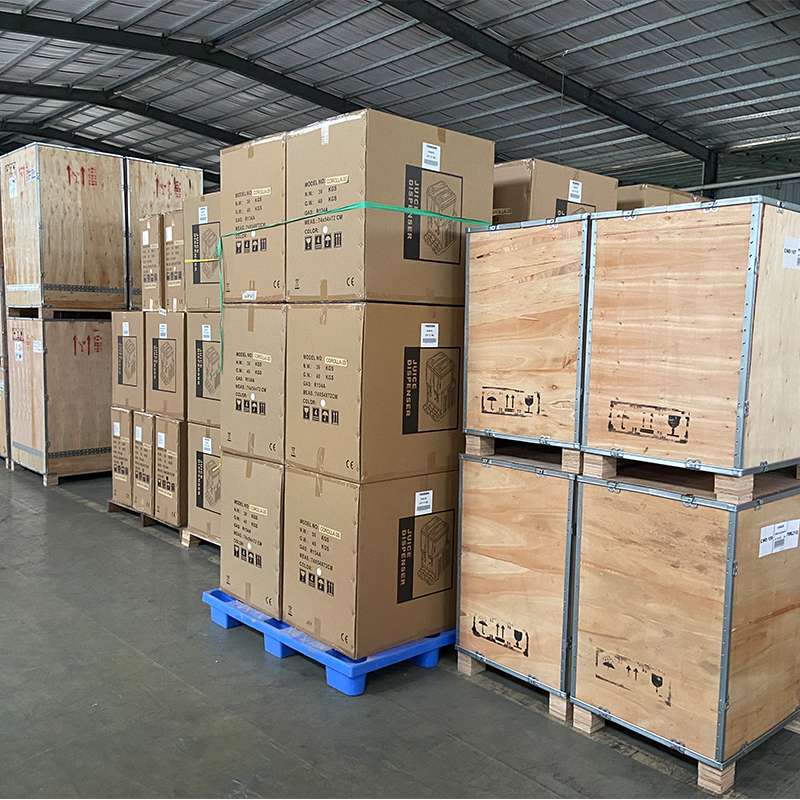 China Cooluma cake cabinet wooden pallet packing warehouse