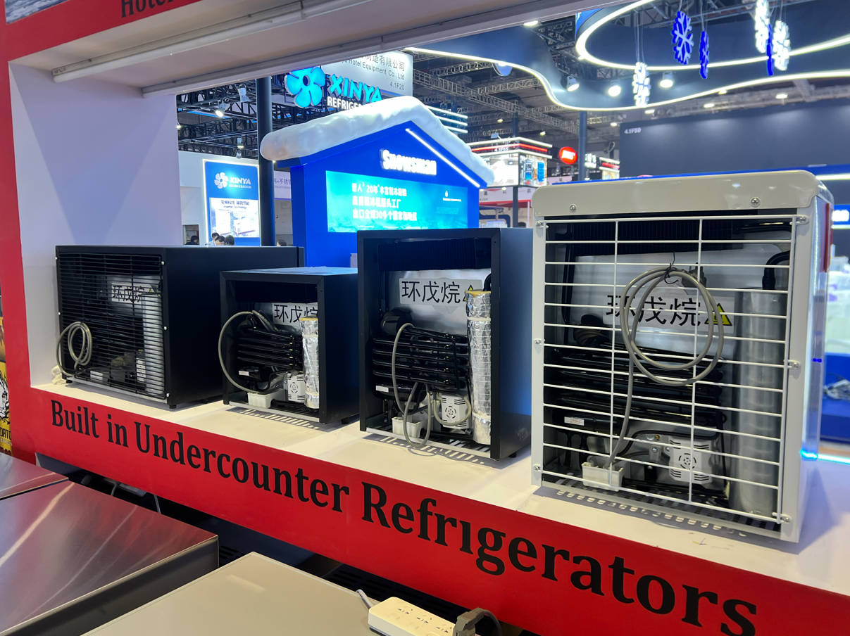 Compressor at the back of the display cabinet