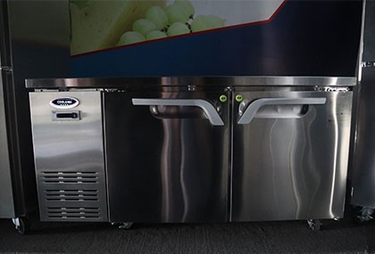 Stainless steel refrigerated cabinet